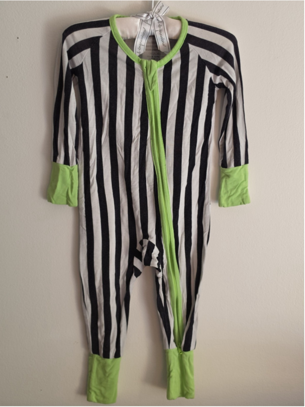 Bella Breez Beetlejuice Bamboo Zippy Pajama Romper 3-6M Good Condition